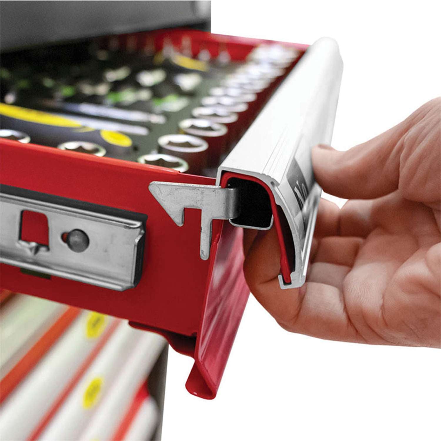 Carrello porta utensili rosso con 7 cassetti completo di 172 untensili - Fermec FM53686